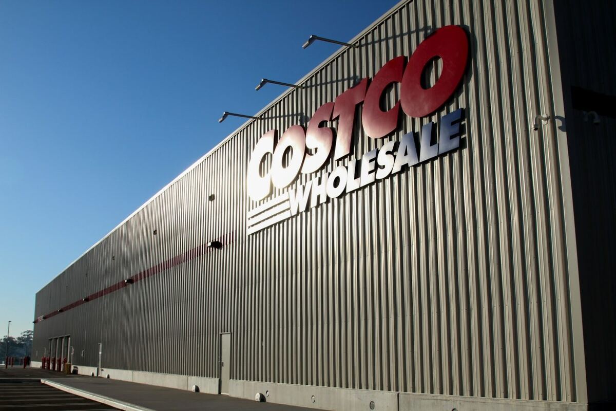 Markarbete inför Costco i Malmö